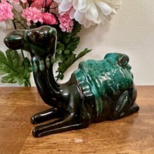 Blue Mountain‎ Pottery Lying Camel Figurine – Vintage Canadian Ceramic Art